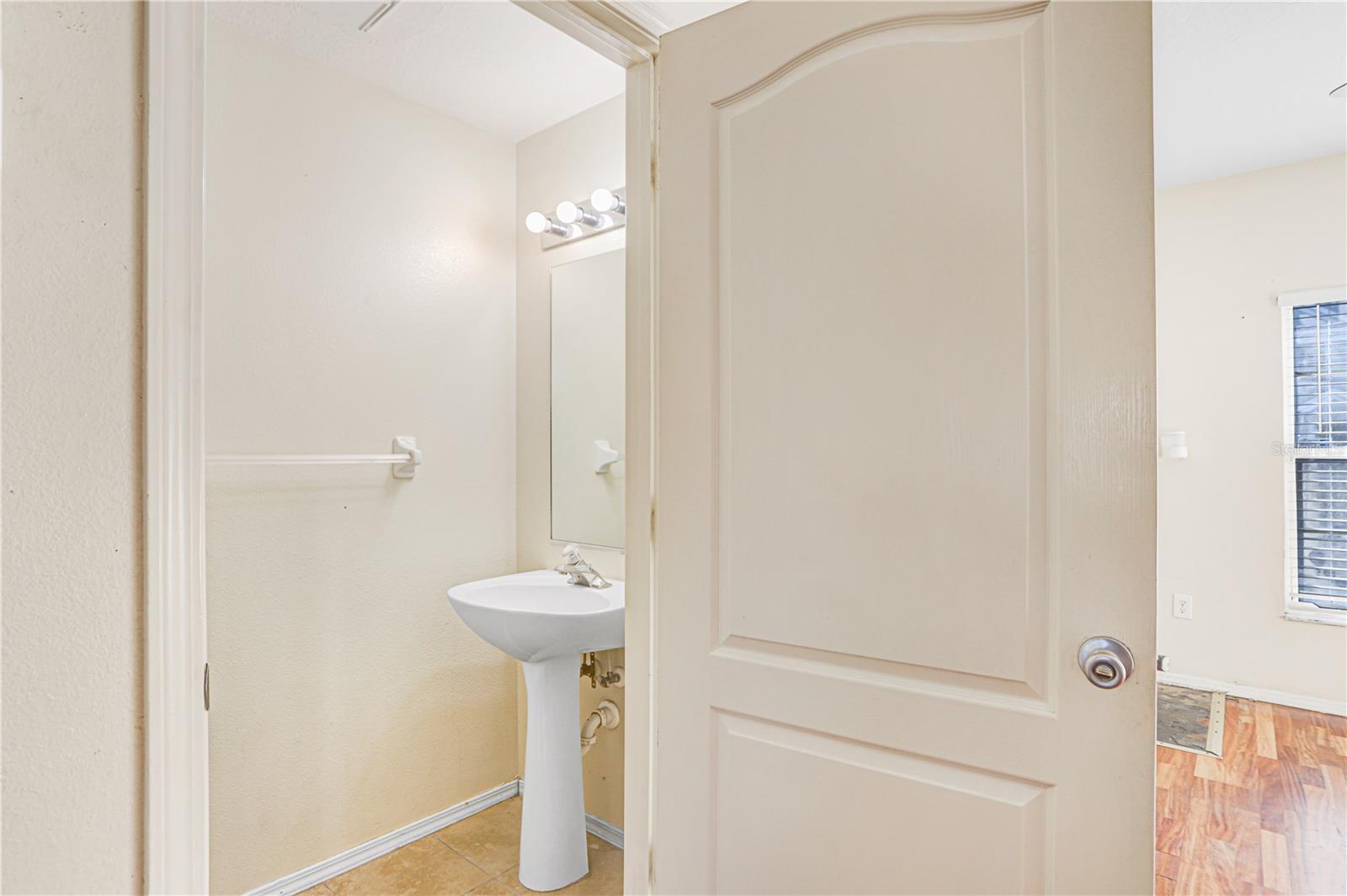 REGENCY KEY TWNHMS - Residential