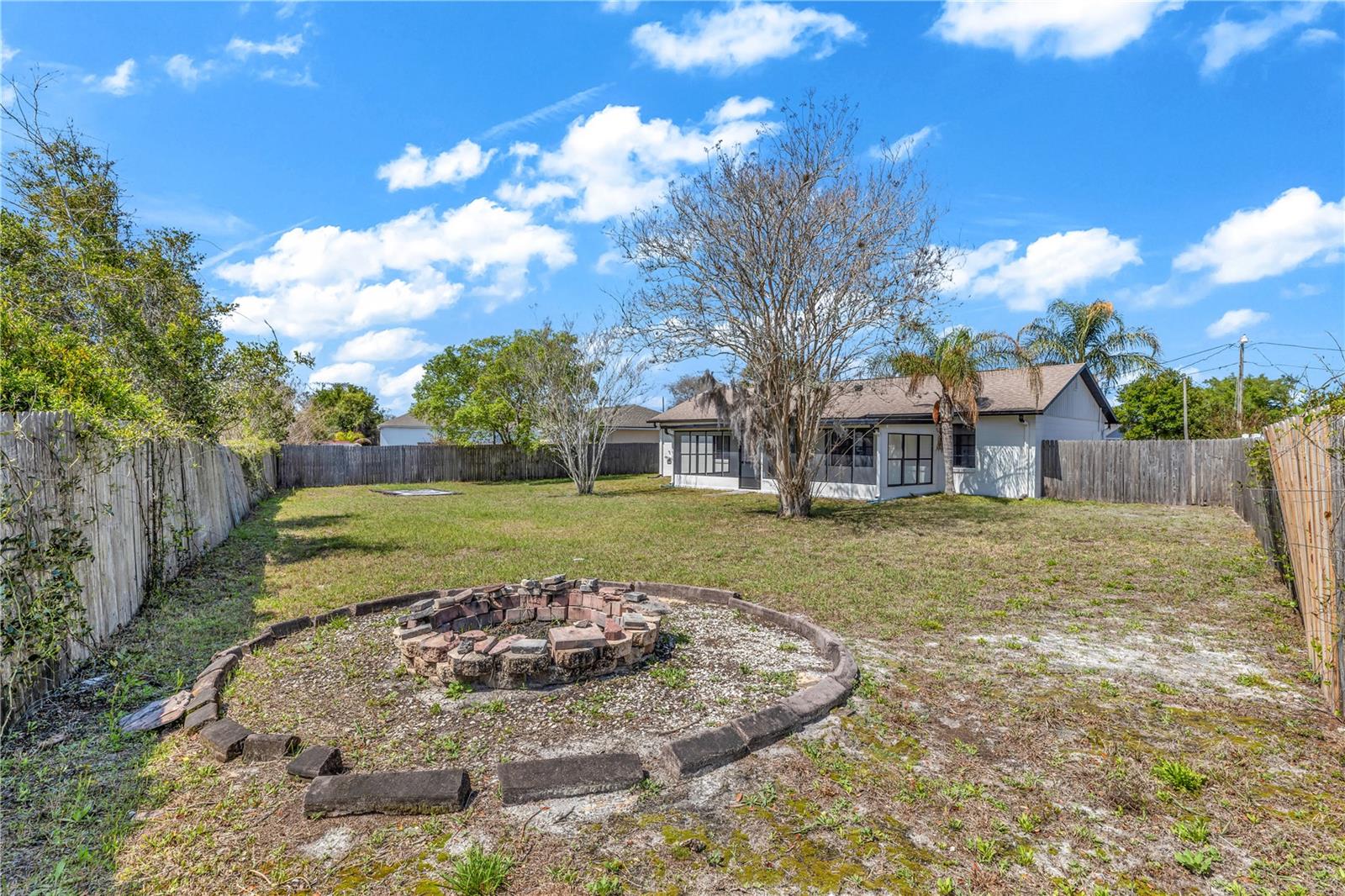 DELTONA LAKES UNIT 32 - Residential