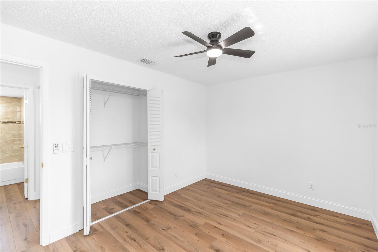 DELTONA LAKES UNIT 32 - Residential