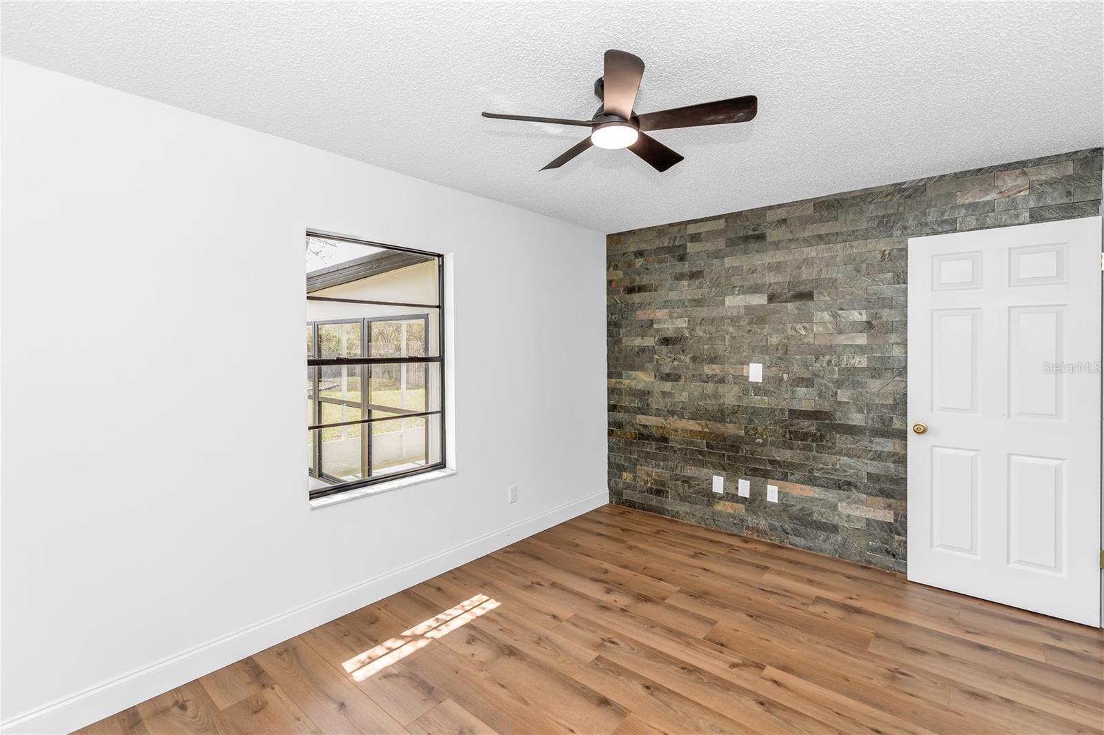 DELTONA LAKES UNIT 32 - Residential