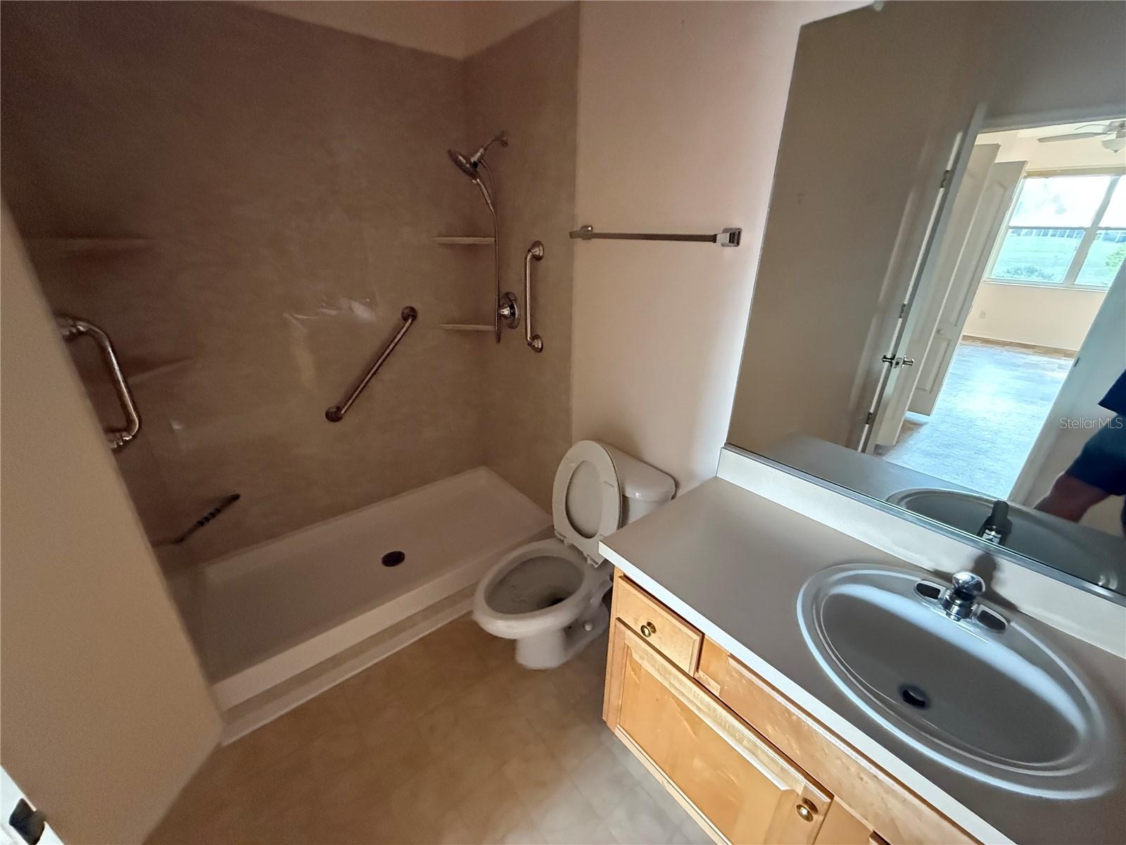 ACADIA II CONDOMINUM - Residential