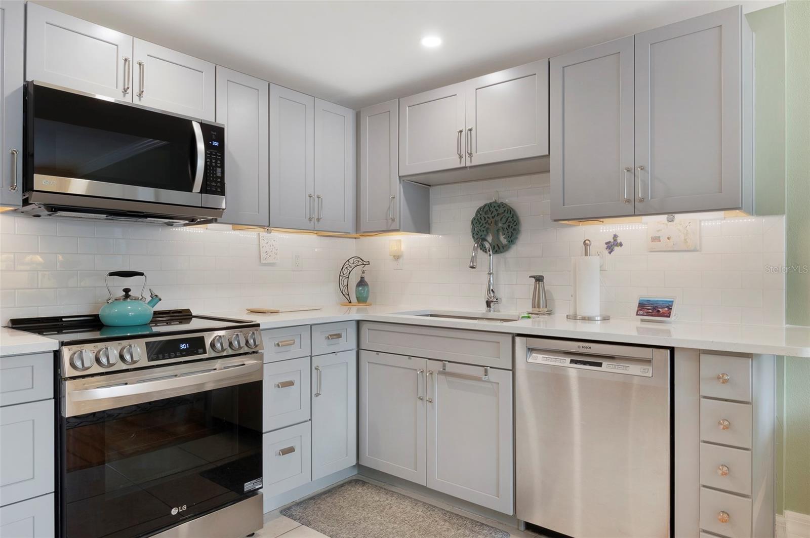 MT VERNON CONDO - Residential