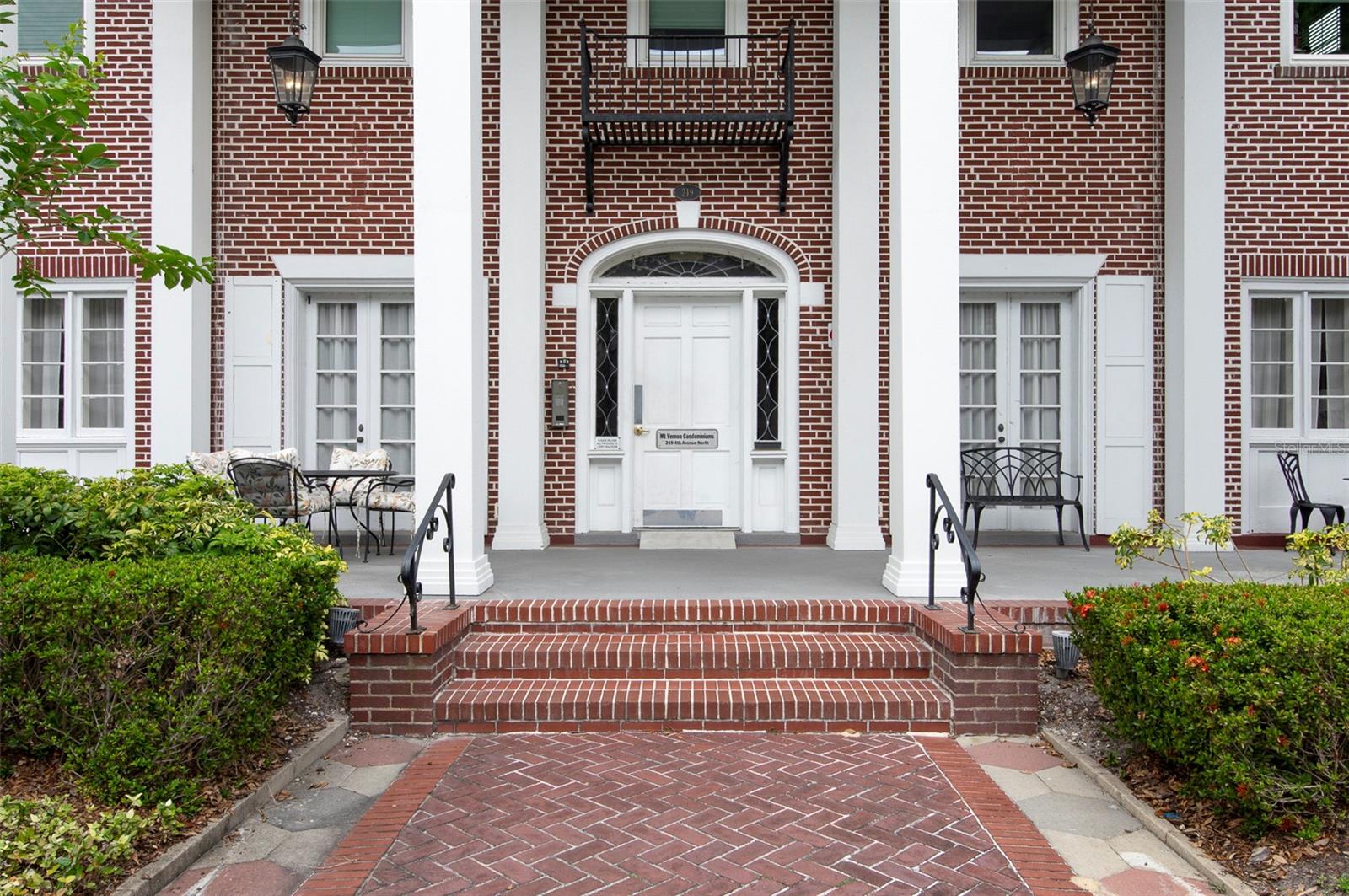 MT VERNON CONDO - Residential