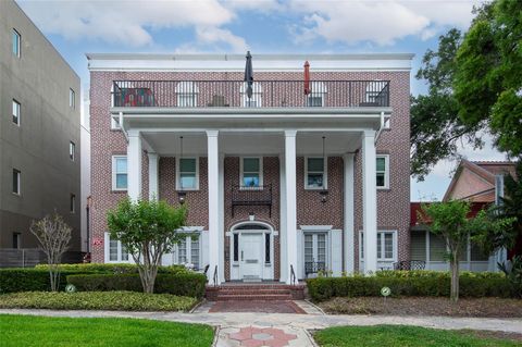 Photo of 219 4th Avenue N #202, St Petersburg, FL 33701 (MLS # TB8494186)