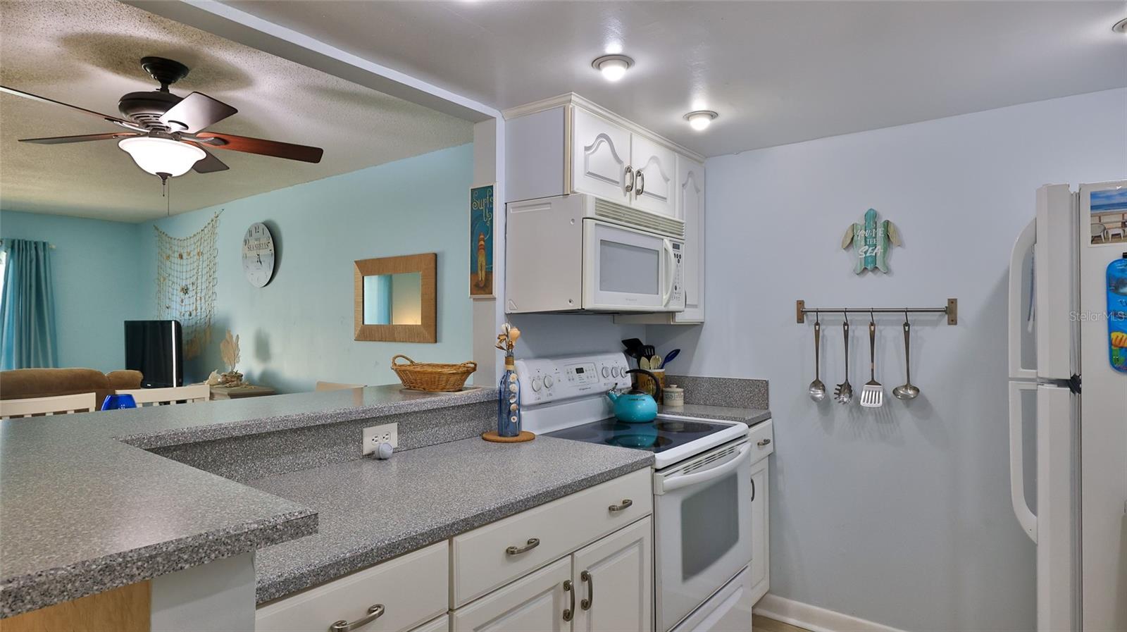 MADEIRA VILLA & MADEIRA VILLA 02 - Residential