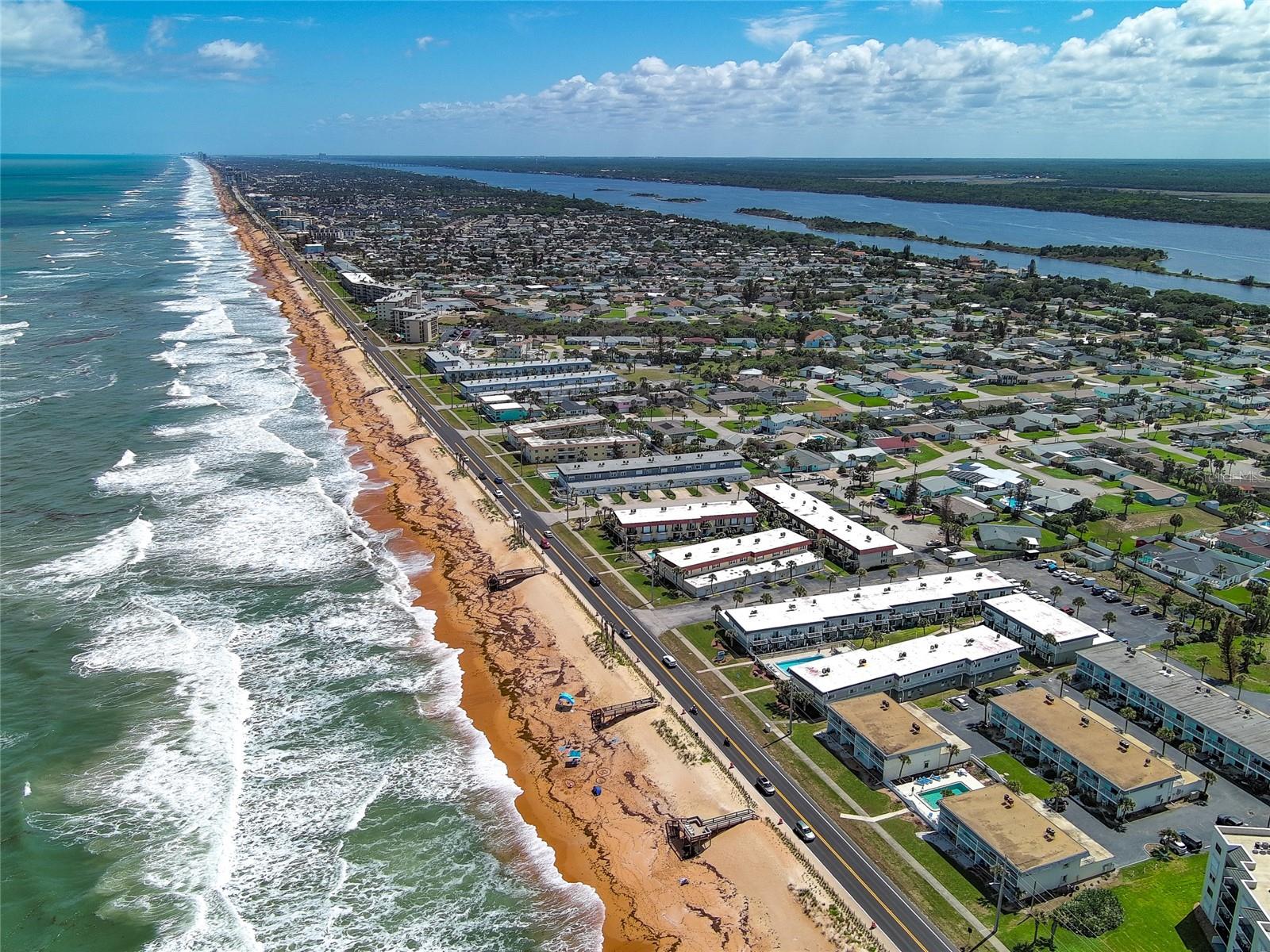 MADEIRA VILLA & MADEIRA VILLA 02 - Residential