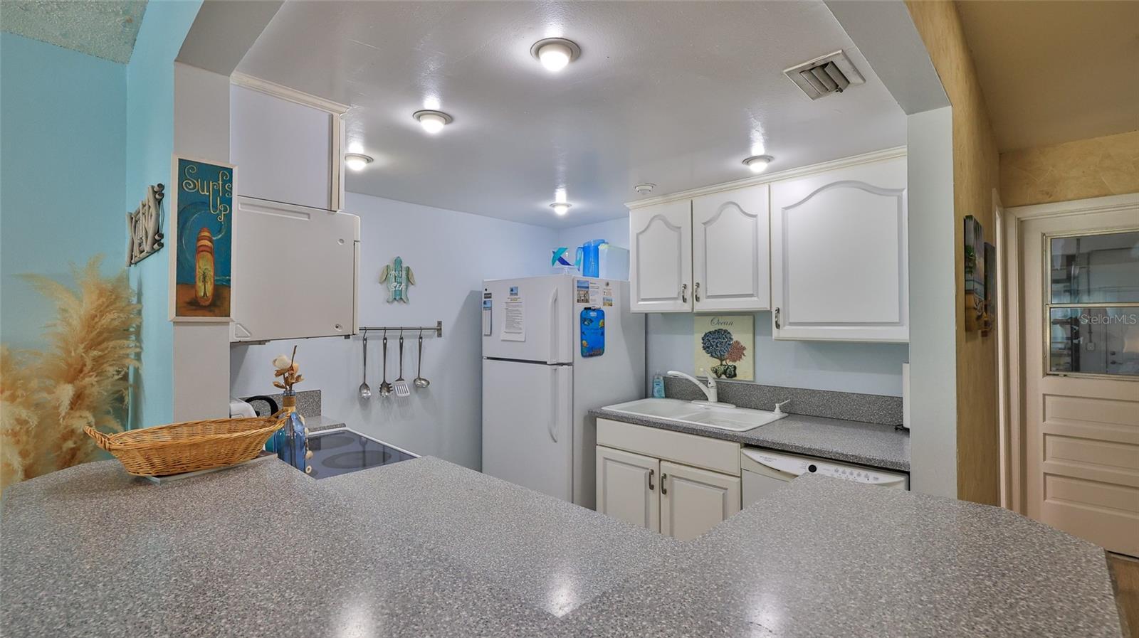 MADEIRA VILLA & MADEIRA VILLA 02 - Residential