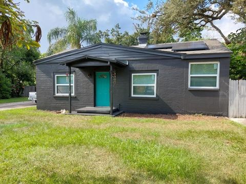 Photo of 707 W Belmar St, Lakeland, FL 33803 (MLS # L4955305)