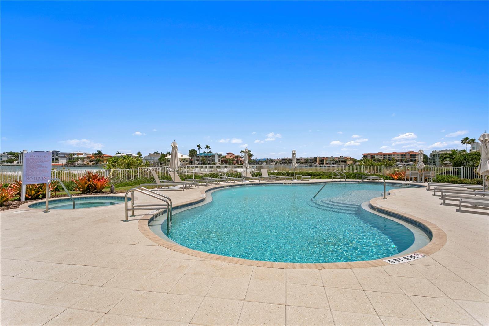 SUNSET POINTE AT COLLANY KEY II CONDO - Residential