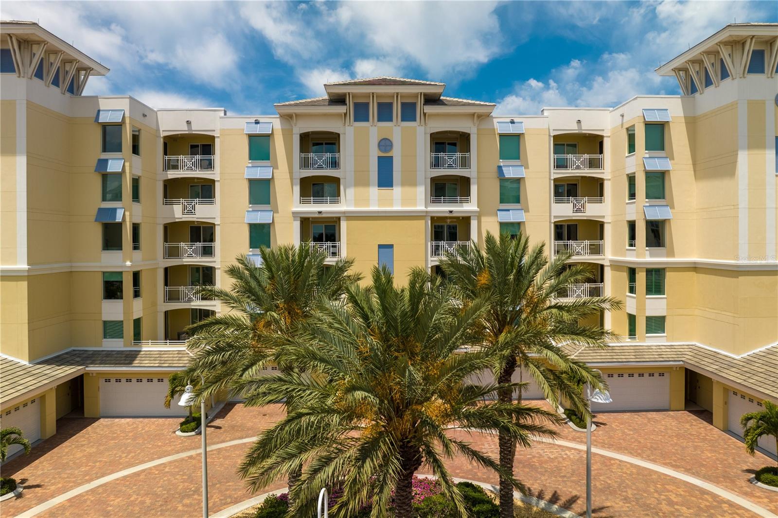 SUNSET POINTE AT COLLANY KEY II CONDO - Residential