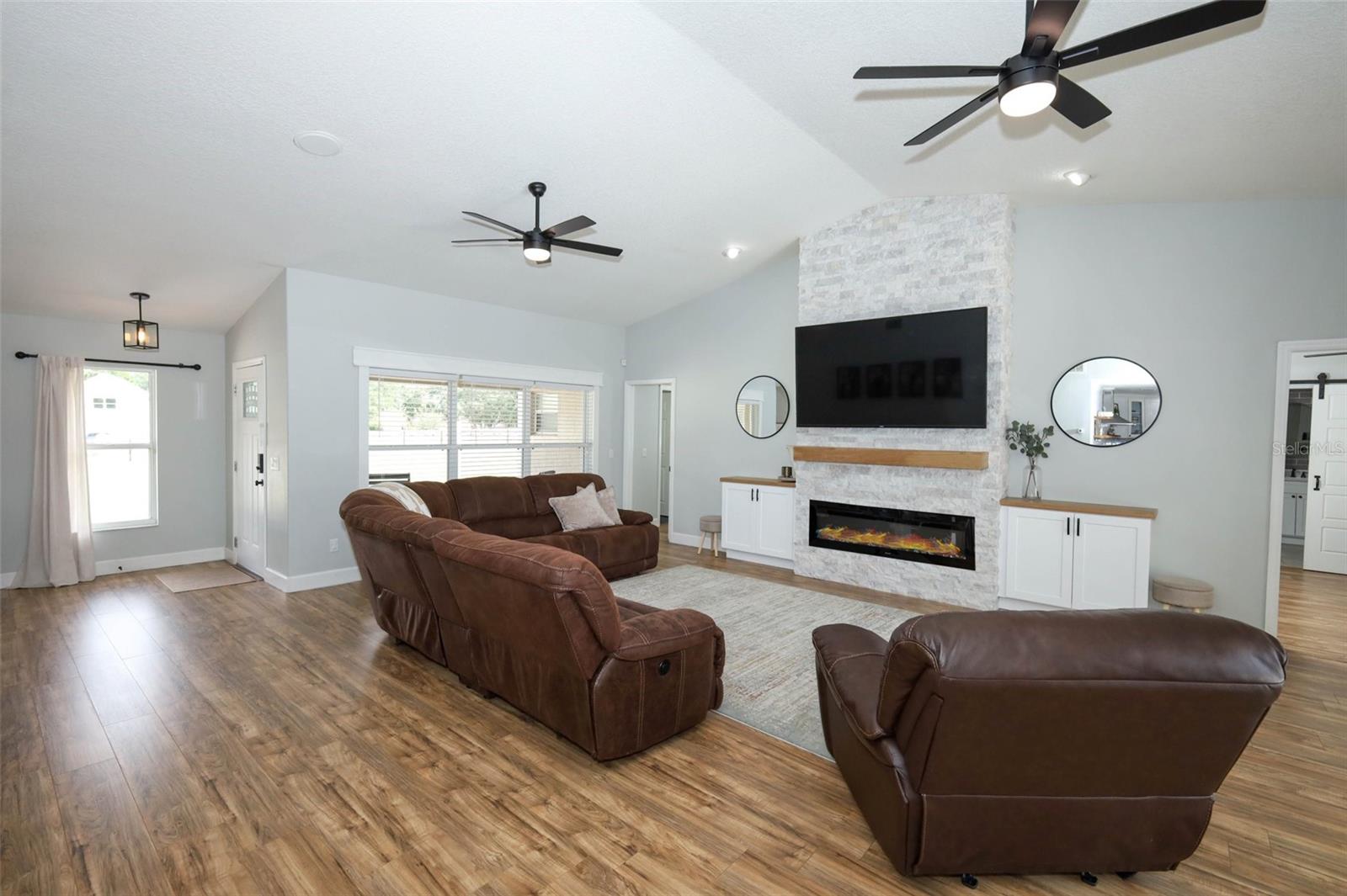 LAKE MONTE VISTA SUB - Residential