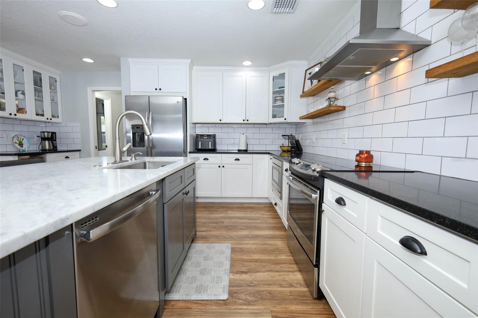 LAKE MONTE VISTA SUB - Residential