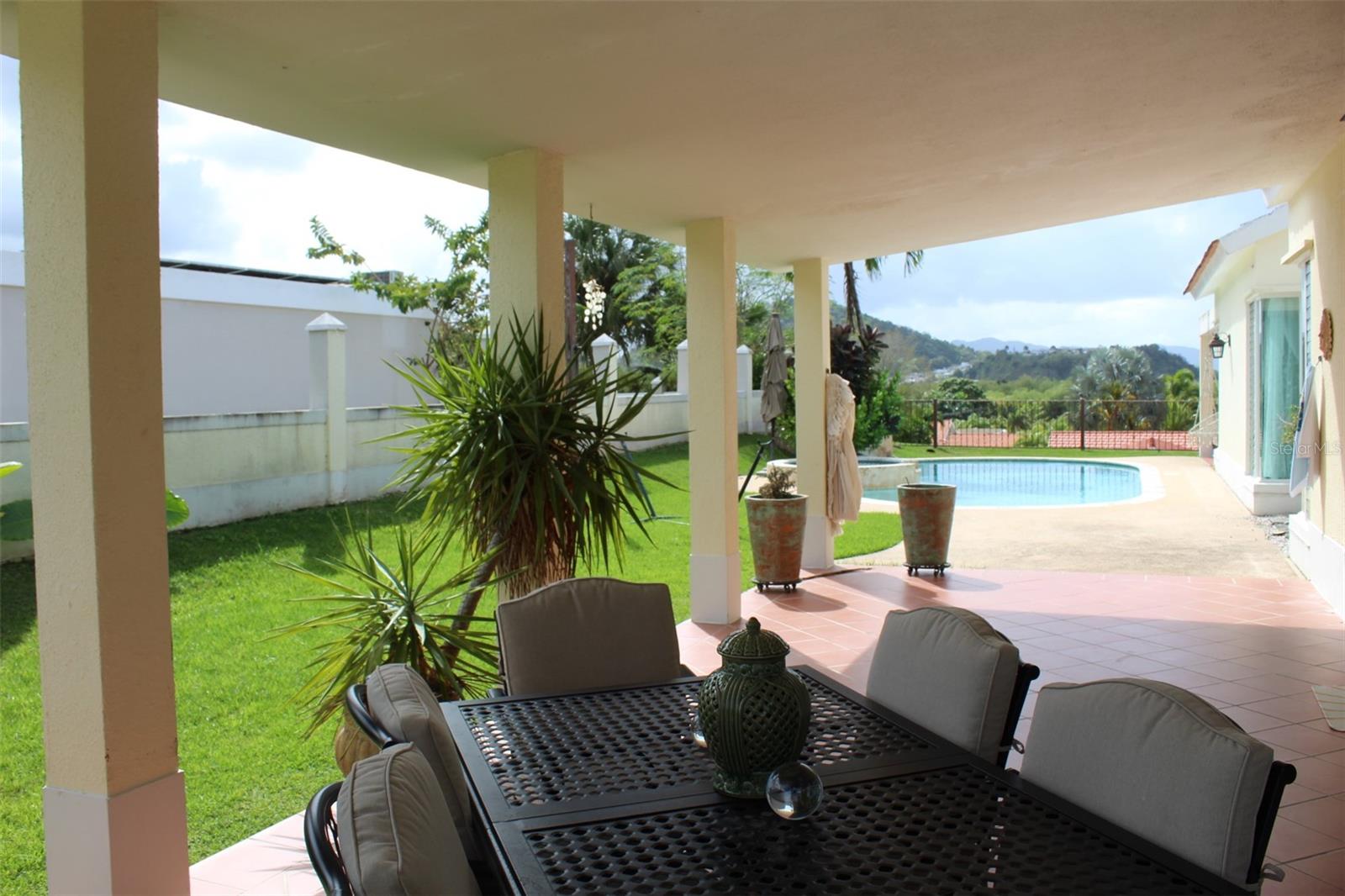 URB SABANERA DEL RIO - Residential