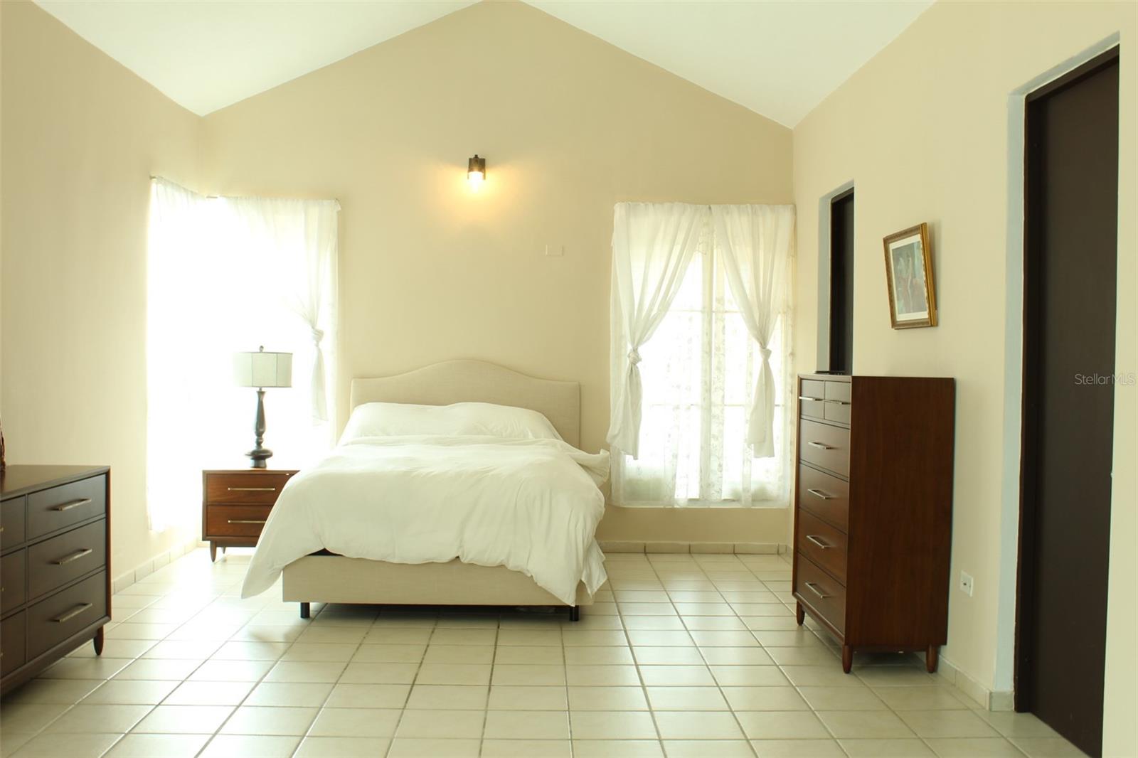 URB SABANERA DEL RIO - Residential