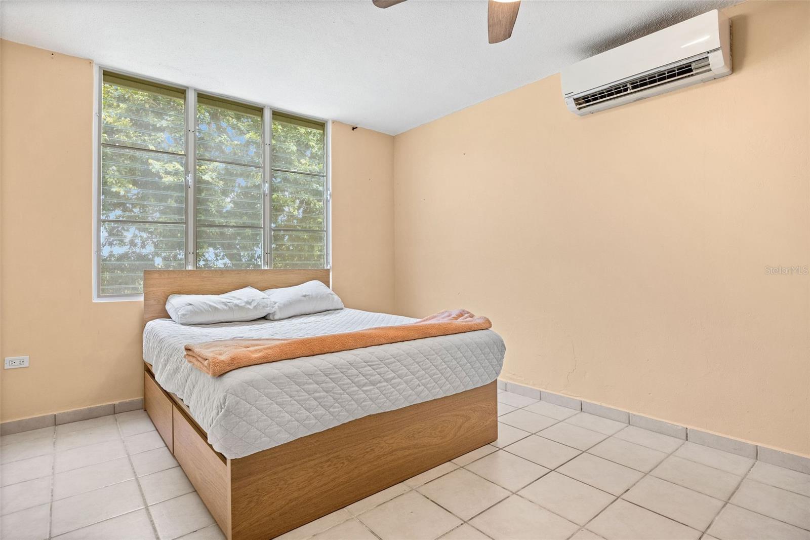 URB SABANERA DEL RIO - Residential
