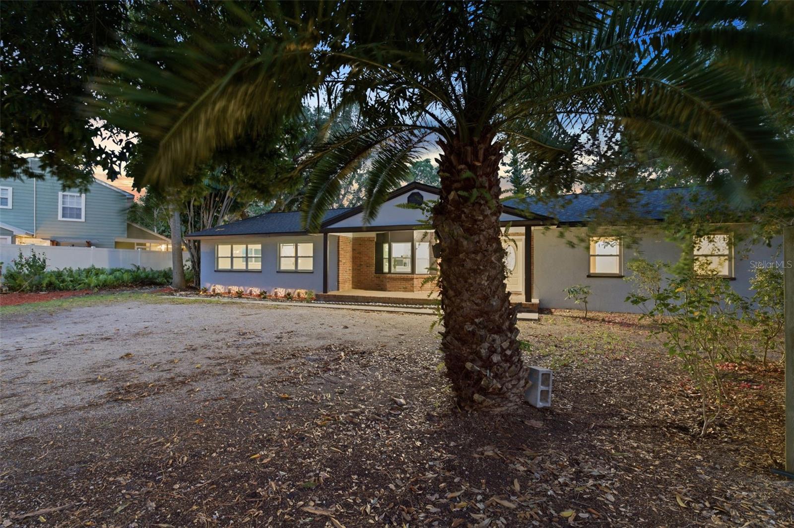 FLORA-VILLA - Residential