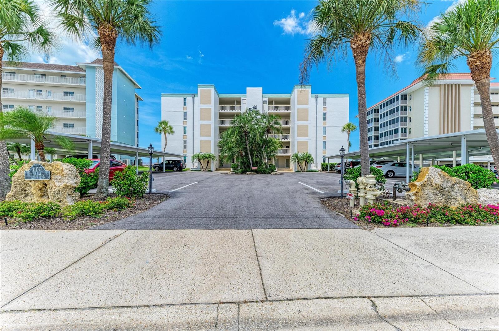 1100 TARPON CENTER DRIVE 104