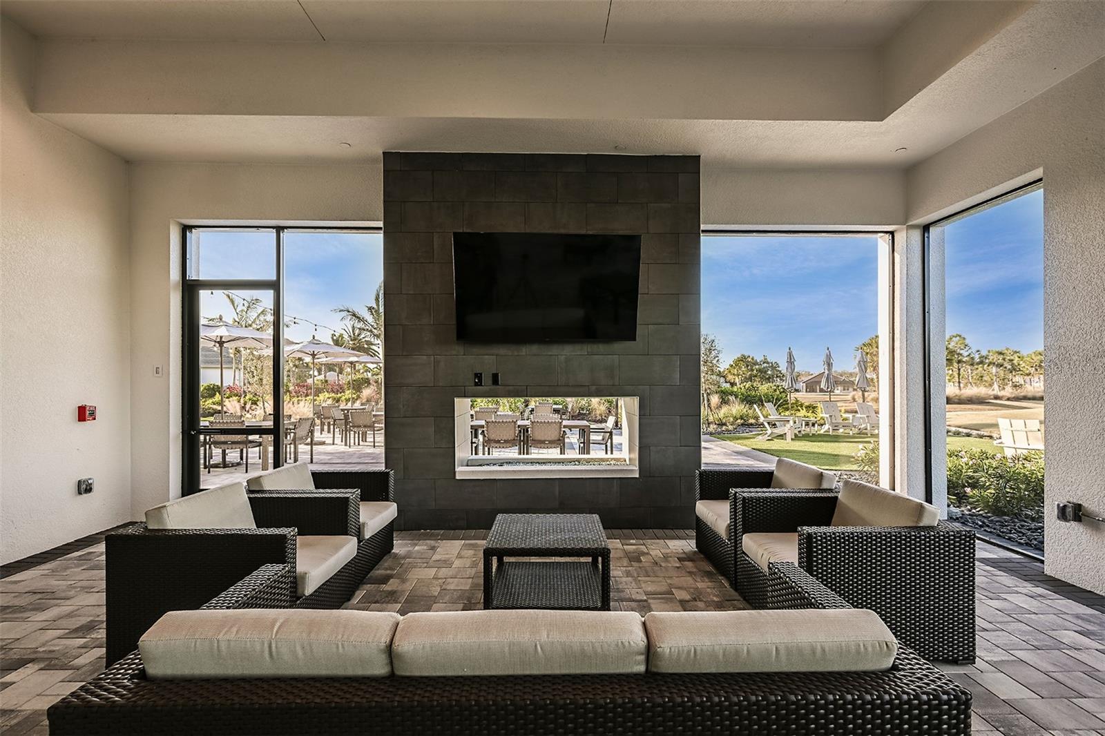 AZARIO ESPLANADE - Residential
