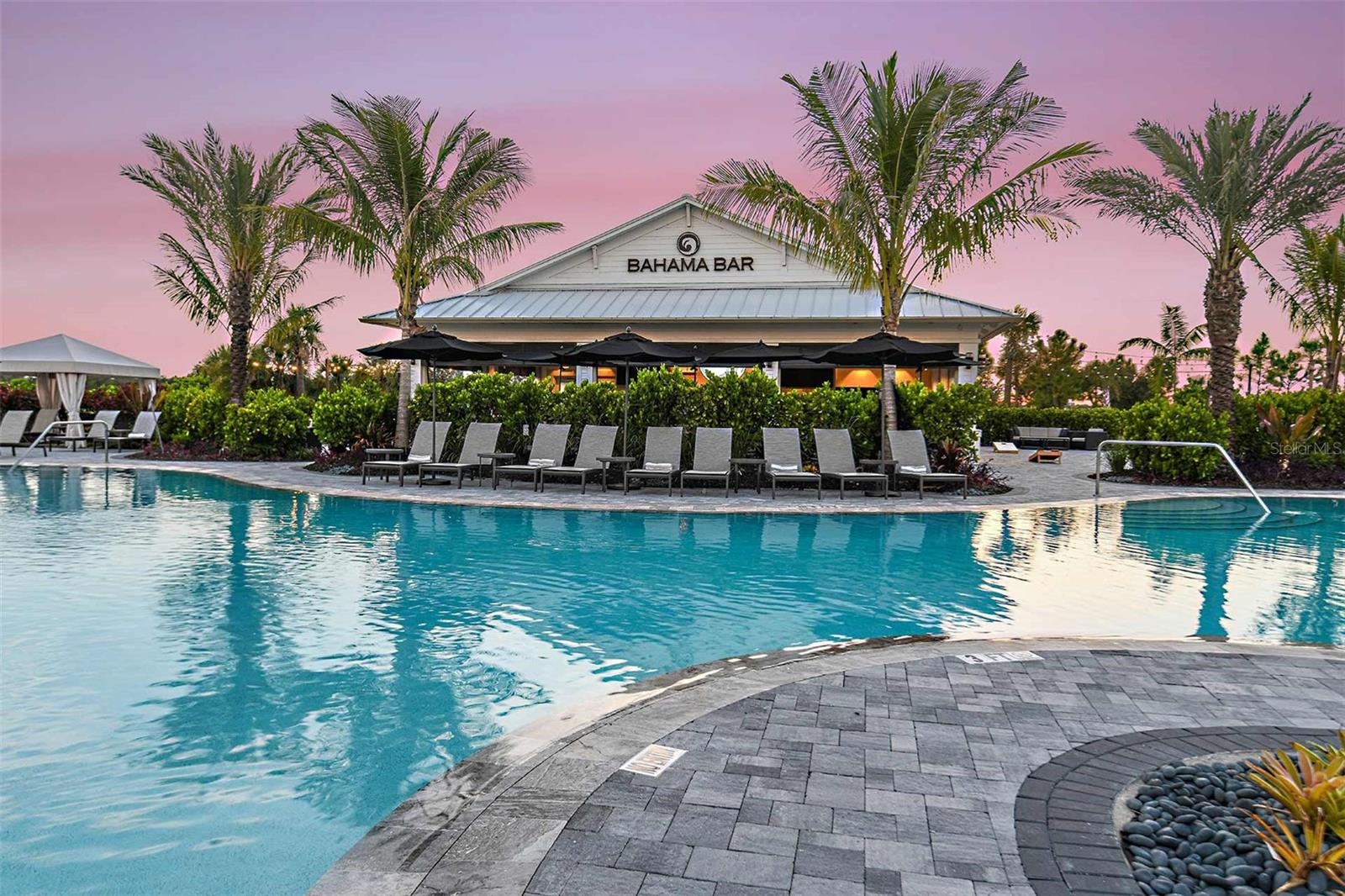 AZARIO ESPLANADE - Residential
