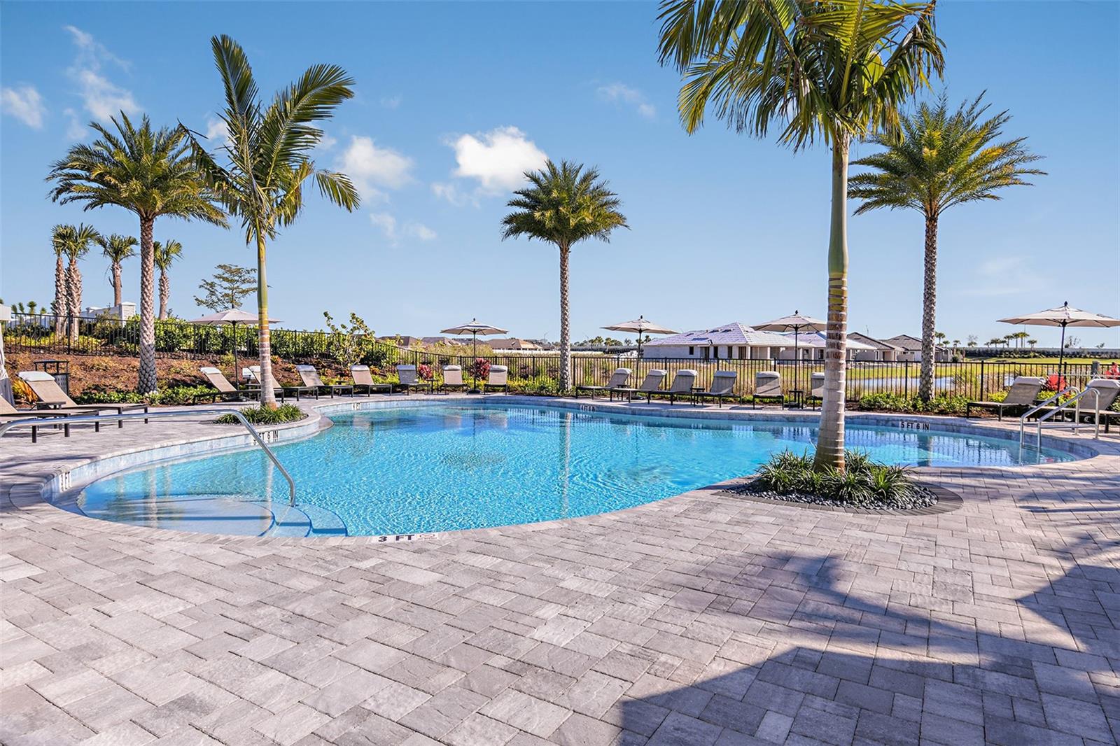 AZARIO ESPLANADE - Residential