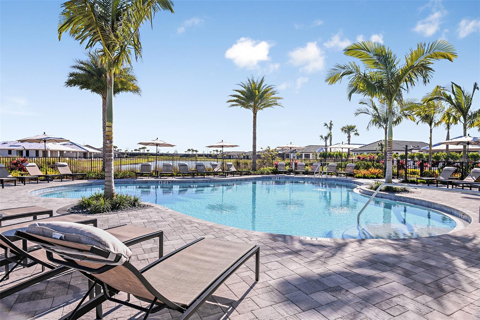 AZARIO ESPLANADE - Residential