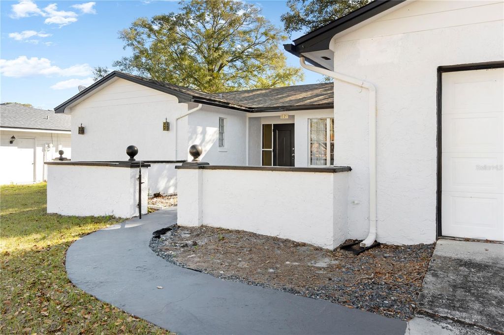 Photo of 621 Ashberry Lane, Altamonte Springs, FL 32714 (MLS # O6404970)