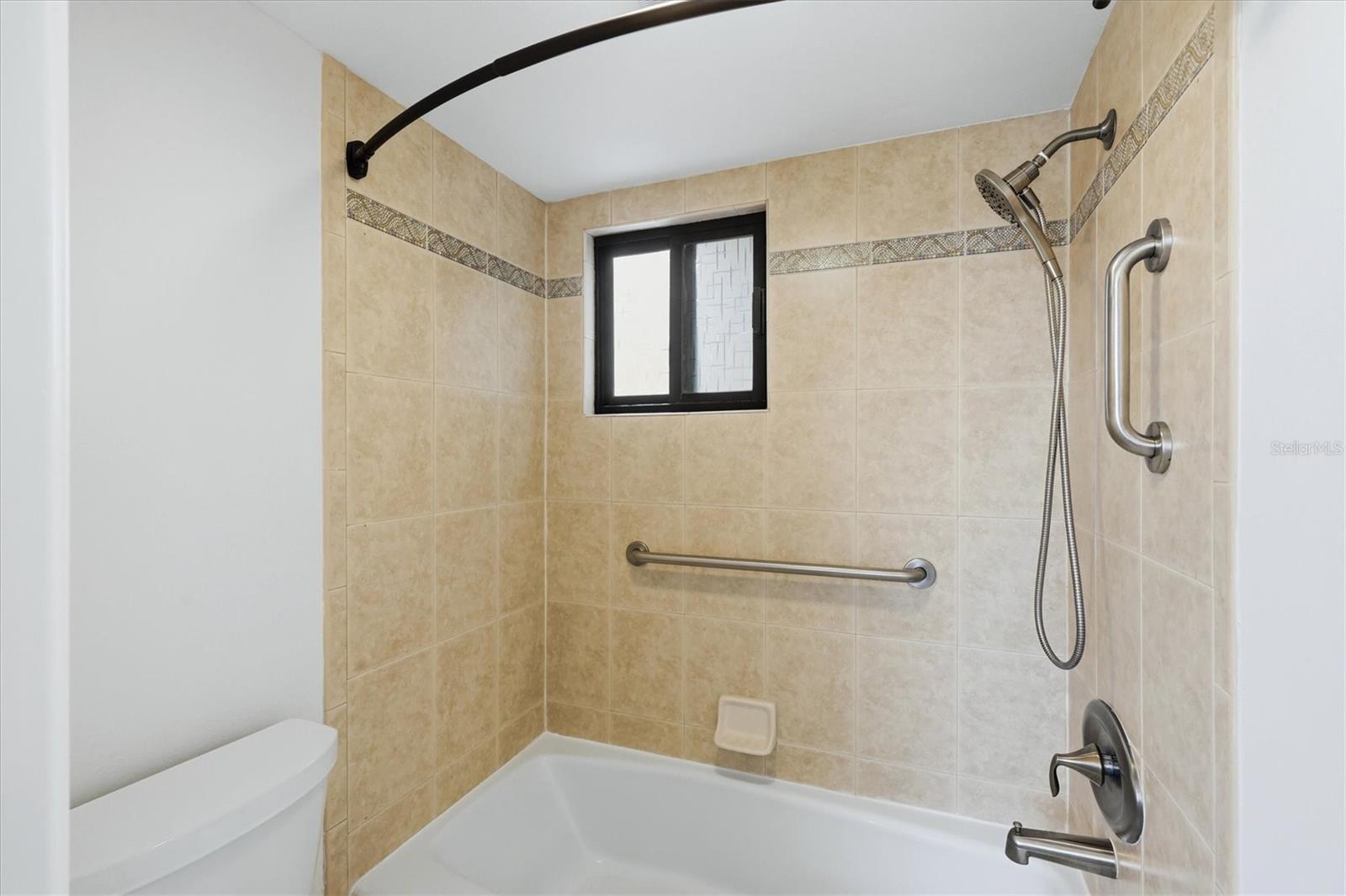 PINE RUN II - Residential