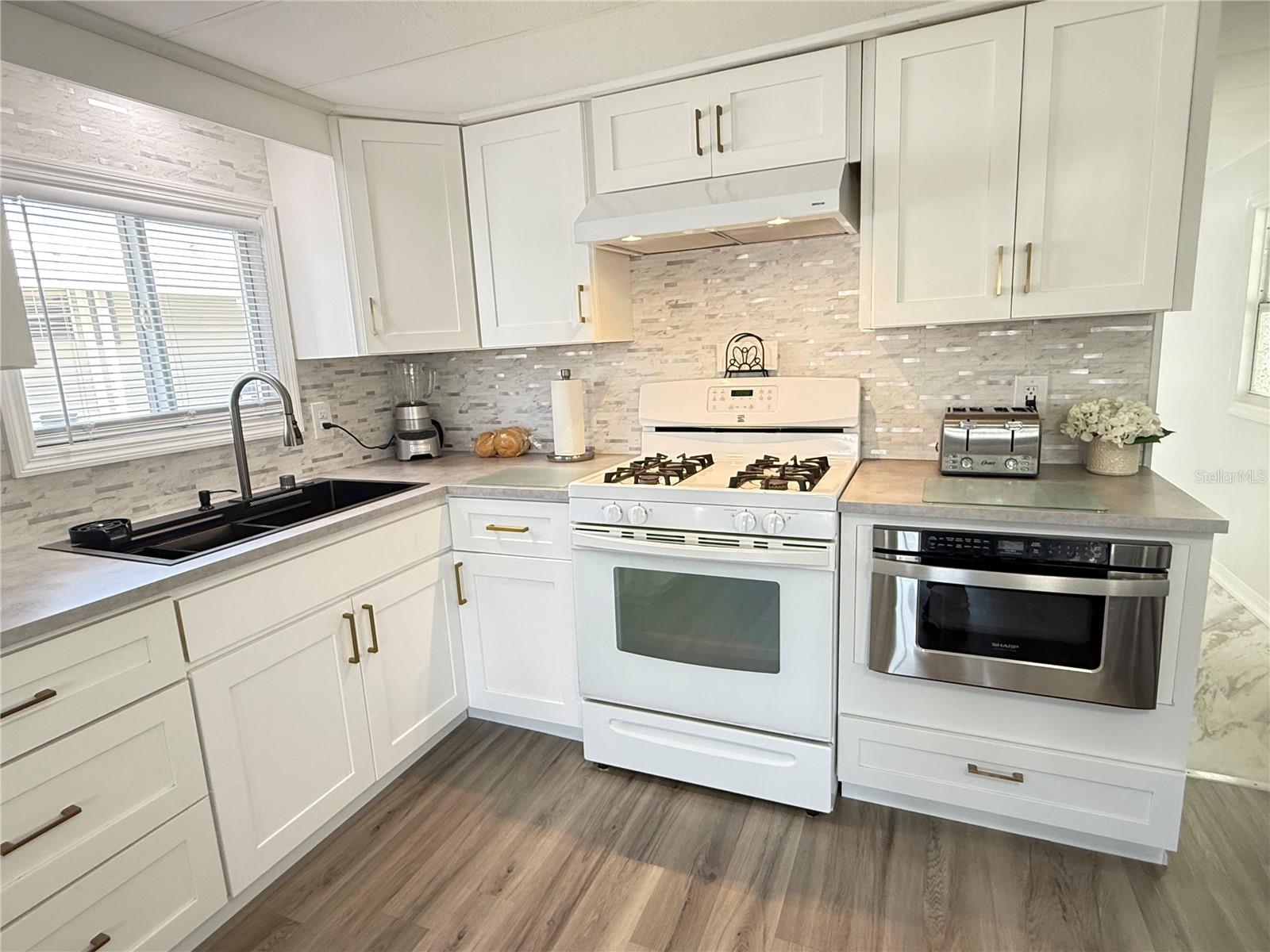 MOBEL AMERICANA MOBILE HOME PARK UNREC - Residential