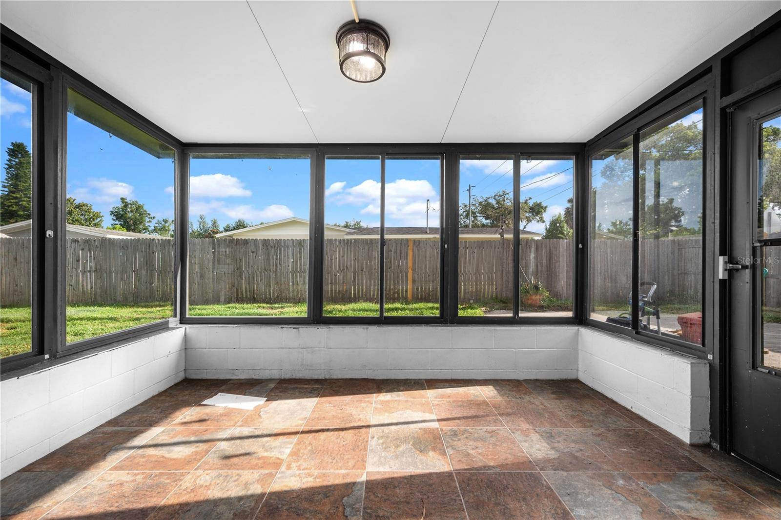 OAKLAND SHORES 3RD ADD REP - Residential