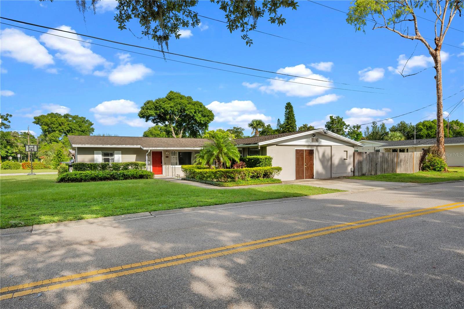 601 ORANOLE ROAD
