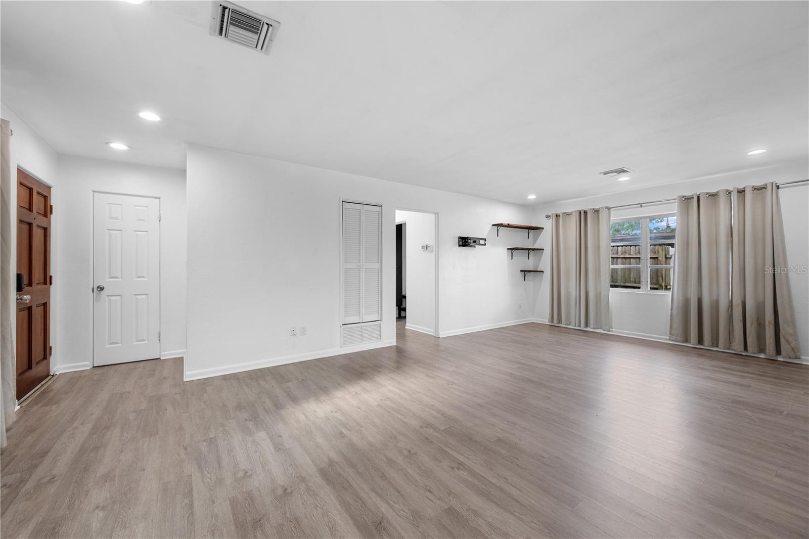 OAKLAND SHORES 3RD ADD REP - Residential