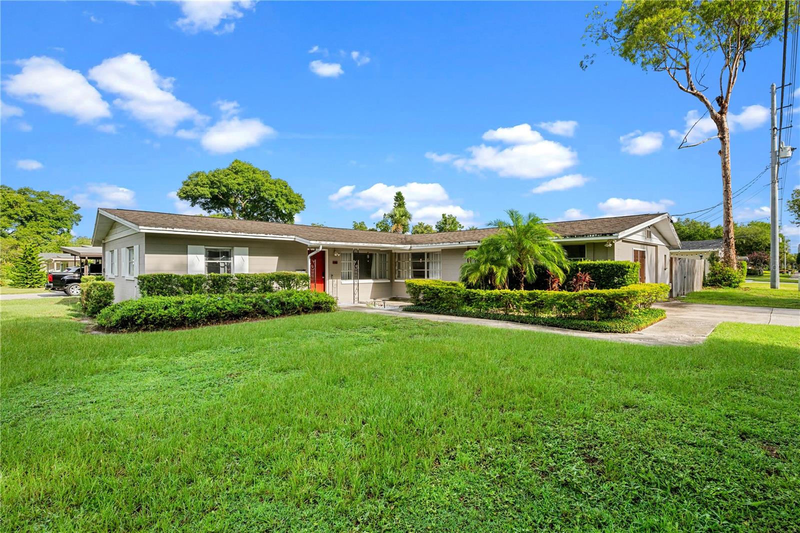 601 ORANOLE ROAD