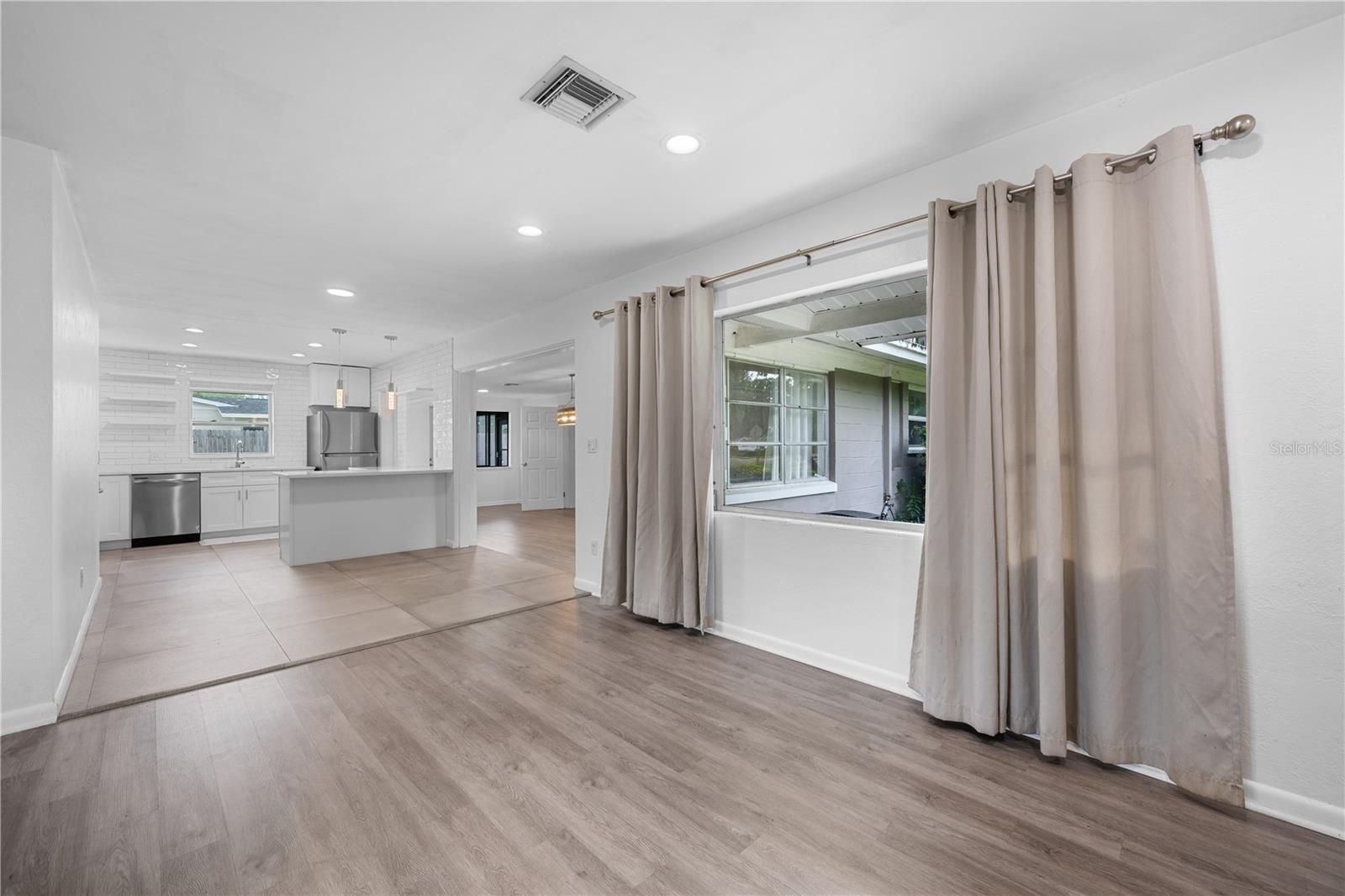 OAKLAND SHORES 3RD ADD REP - Residential