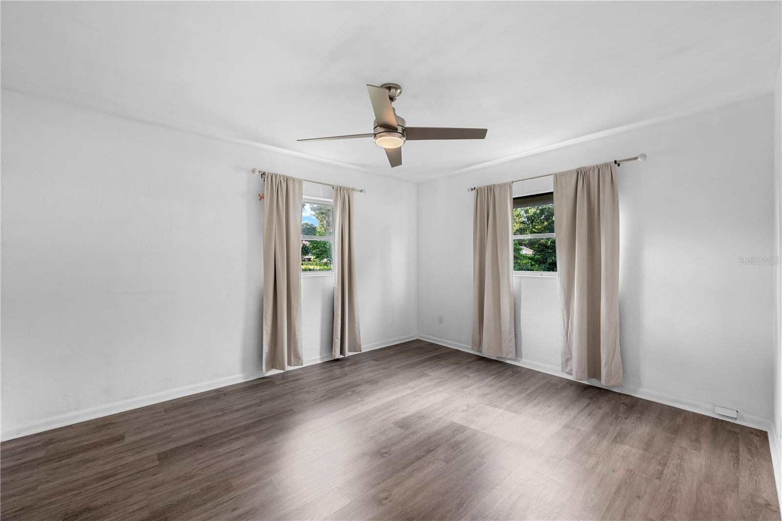 OAKLAND SHORES 3RD ADD REP - Residential