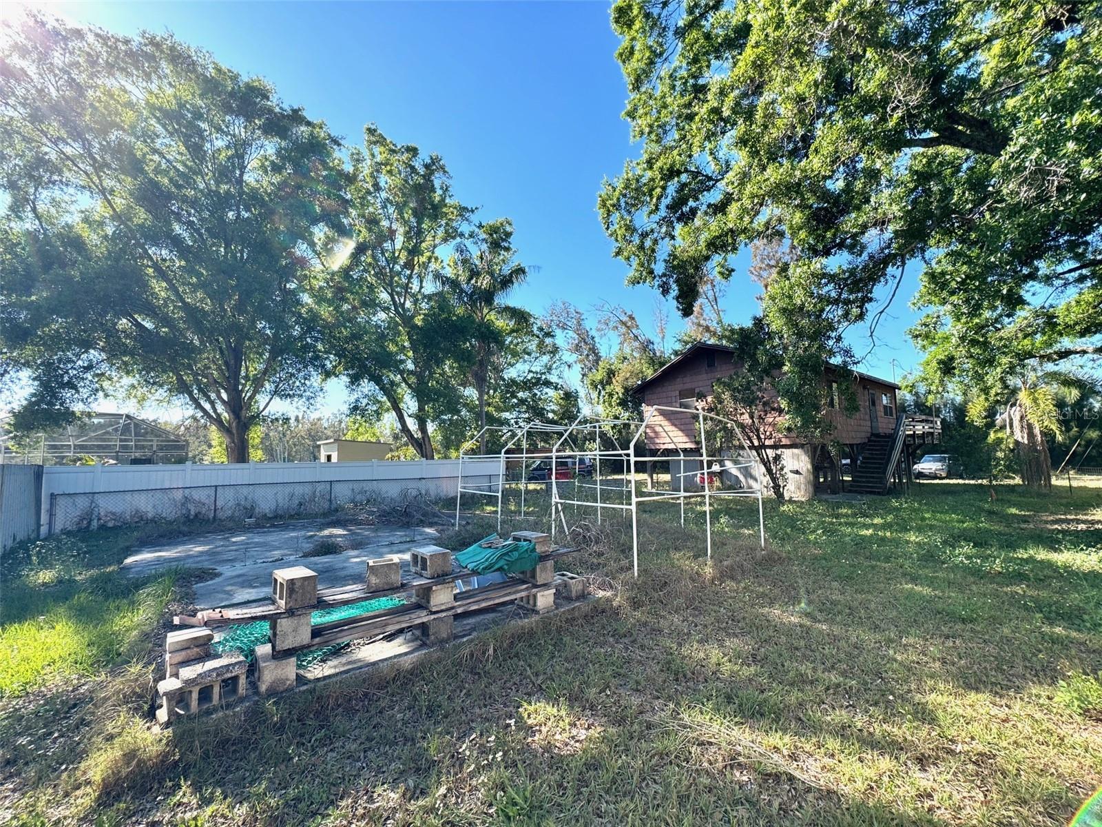 PINELLAS GROVES - Residential