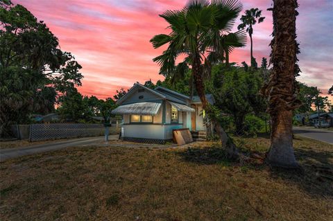 2001 29TH AVENUE N ST PETERSBURG FL 33713