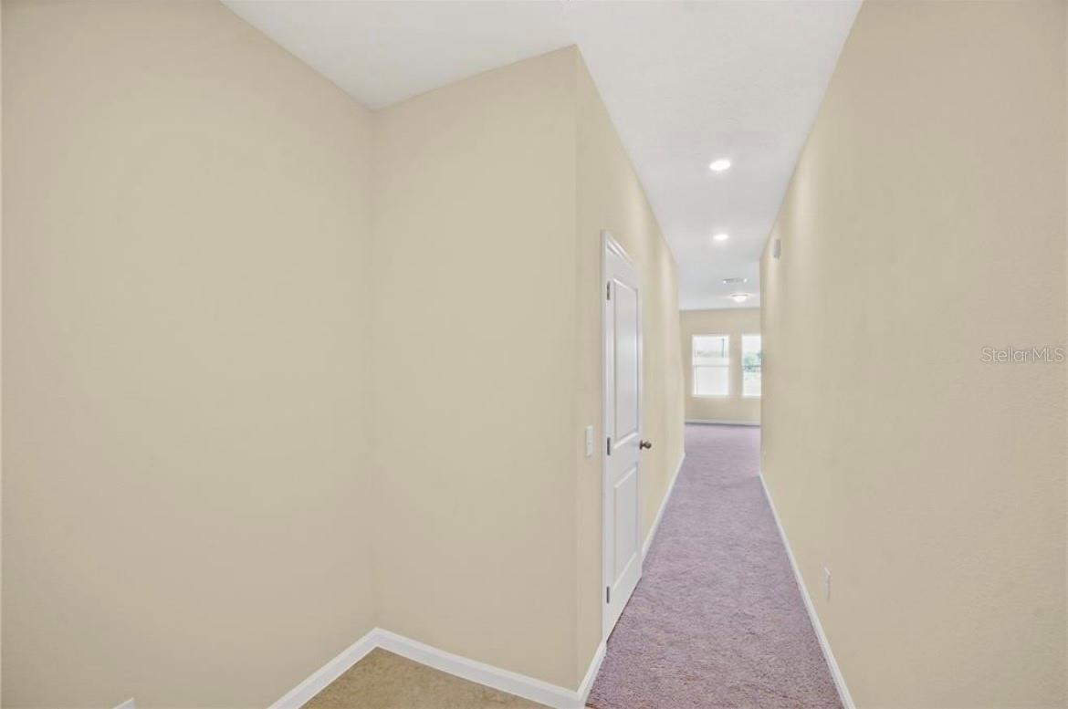 LINCOLN OAKS - Residential Lease