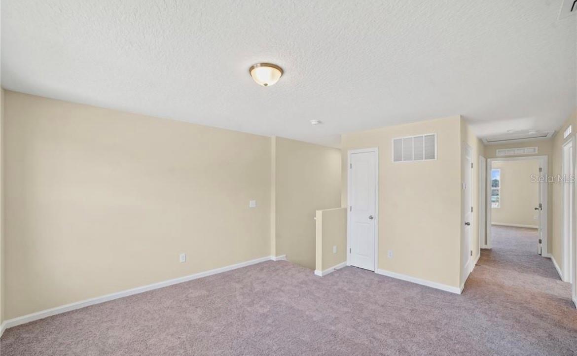 LINCOLN OAKS - Residential Lease