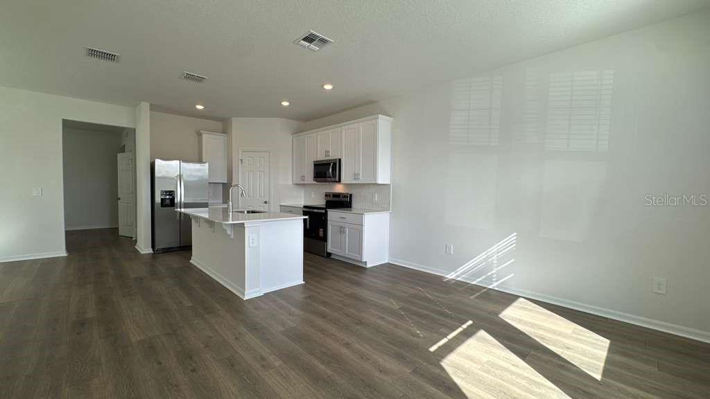 EDGEWATER ED-4 LOT 1 - Residential Lease
