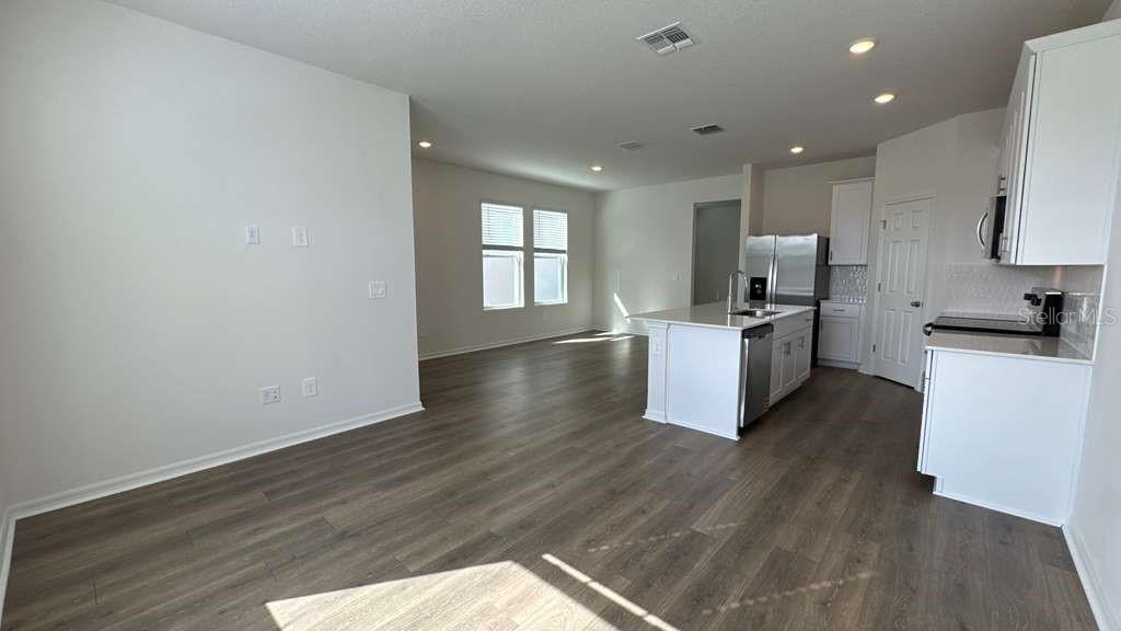 EDGEWATER ED-4 LOT 1 - Residential Lease