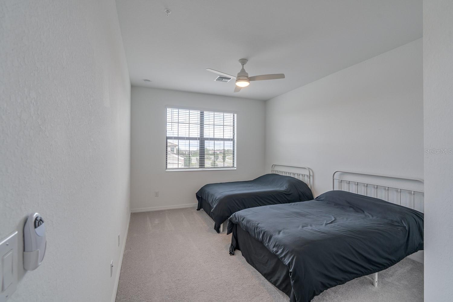 COACH HOMES IV AT LAKEWOOD NATIONAL - Residential