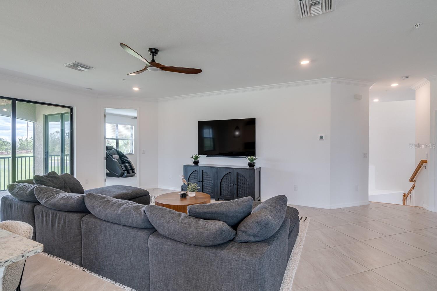 COACH HOMES IV AT LAKEWOOD NATIONAL - Residential