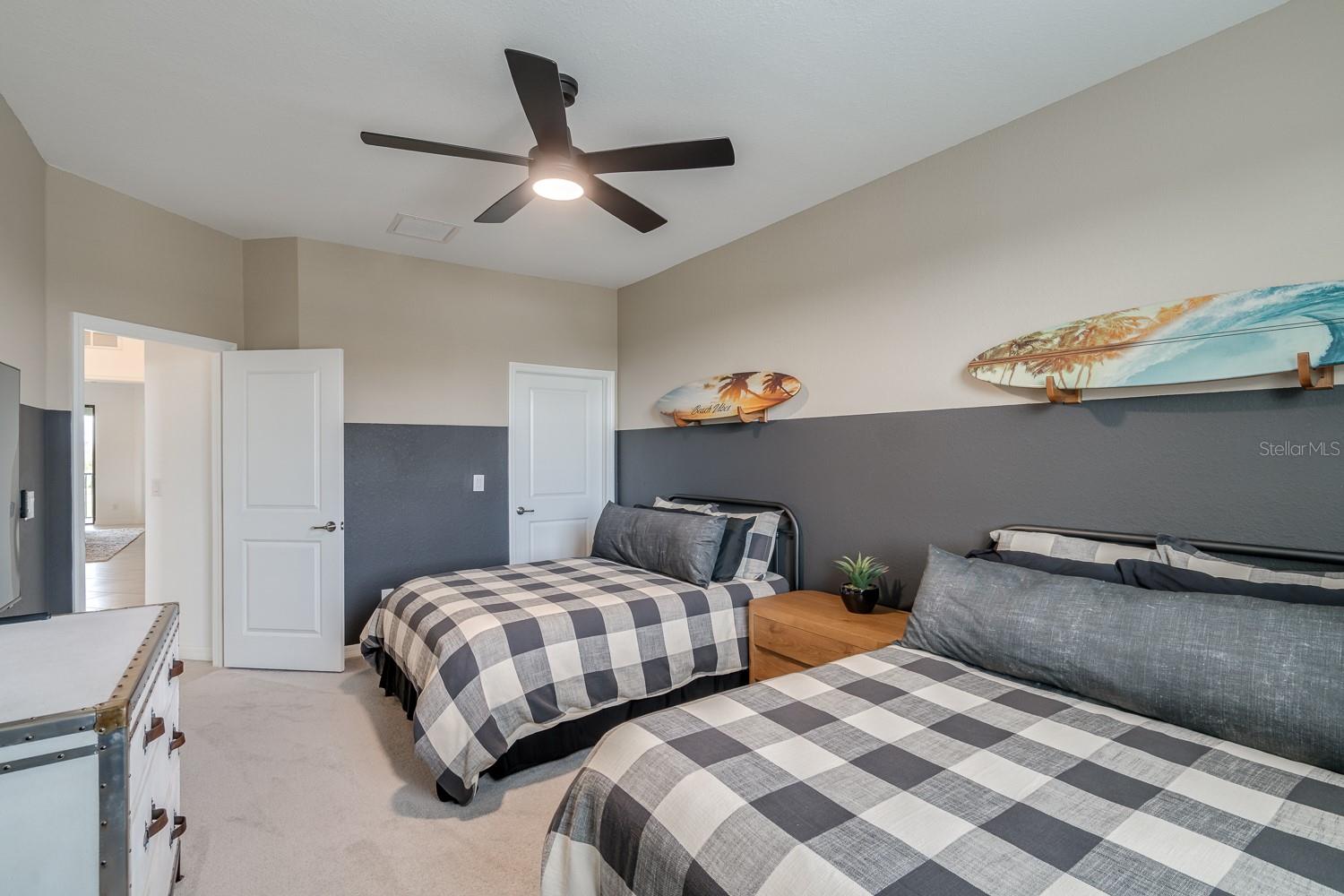 COACH HOMES IV AT LAKEWOOD NATIONAL - Residential