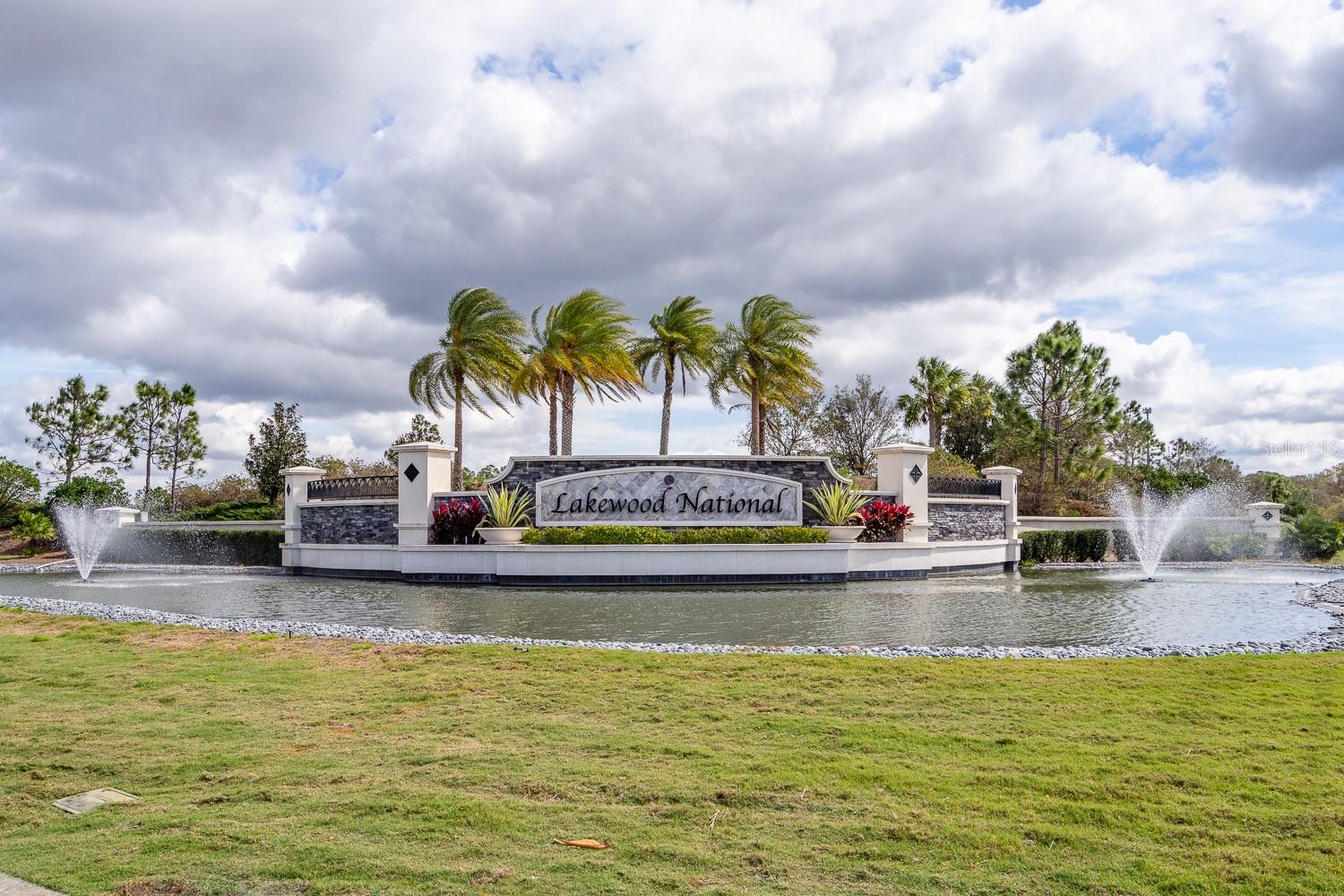 COACH HOMES IV AT LAKEWOOD NATIONAL - Residential