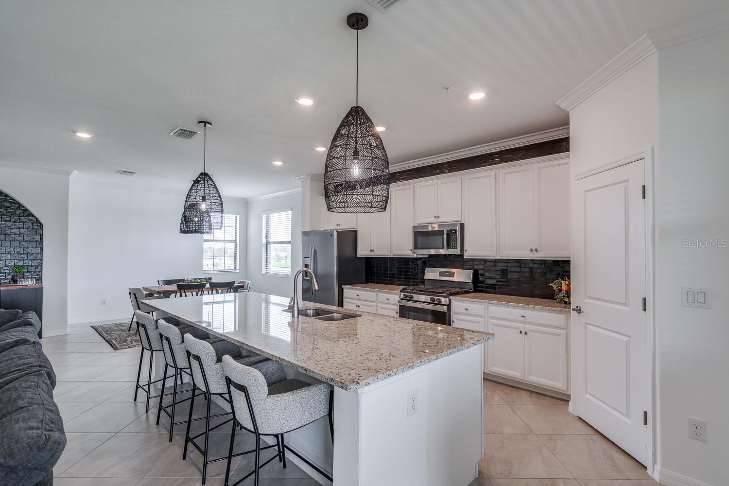 COACH HOMES IV AT LAKEWOOD NATIONAL - Residential