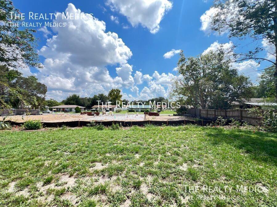 MARION OAKS UN 02 - Residential Lease