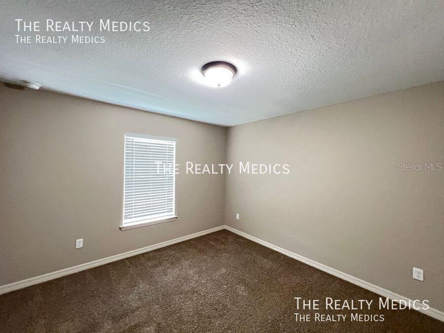 MARION OAKS UN 02 - Residential Lease