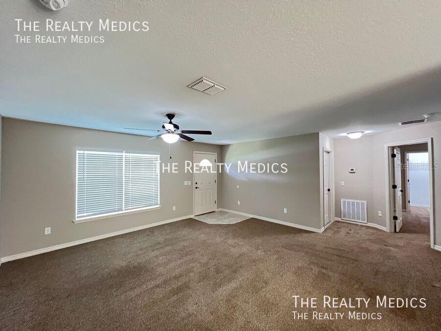 MARION OAKS UN 02 - Residential Lease