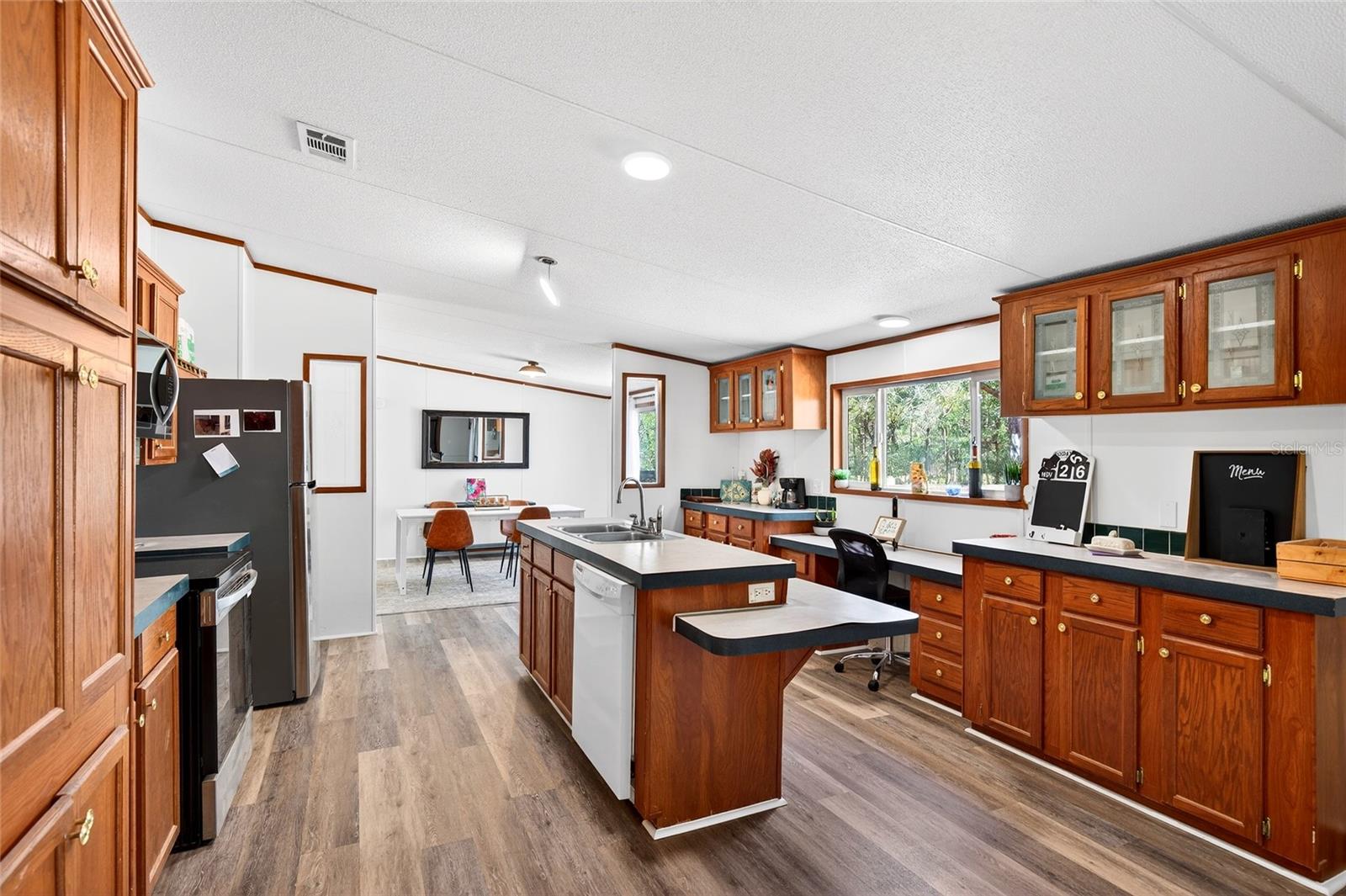 WILLOW BROOK - Residential