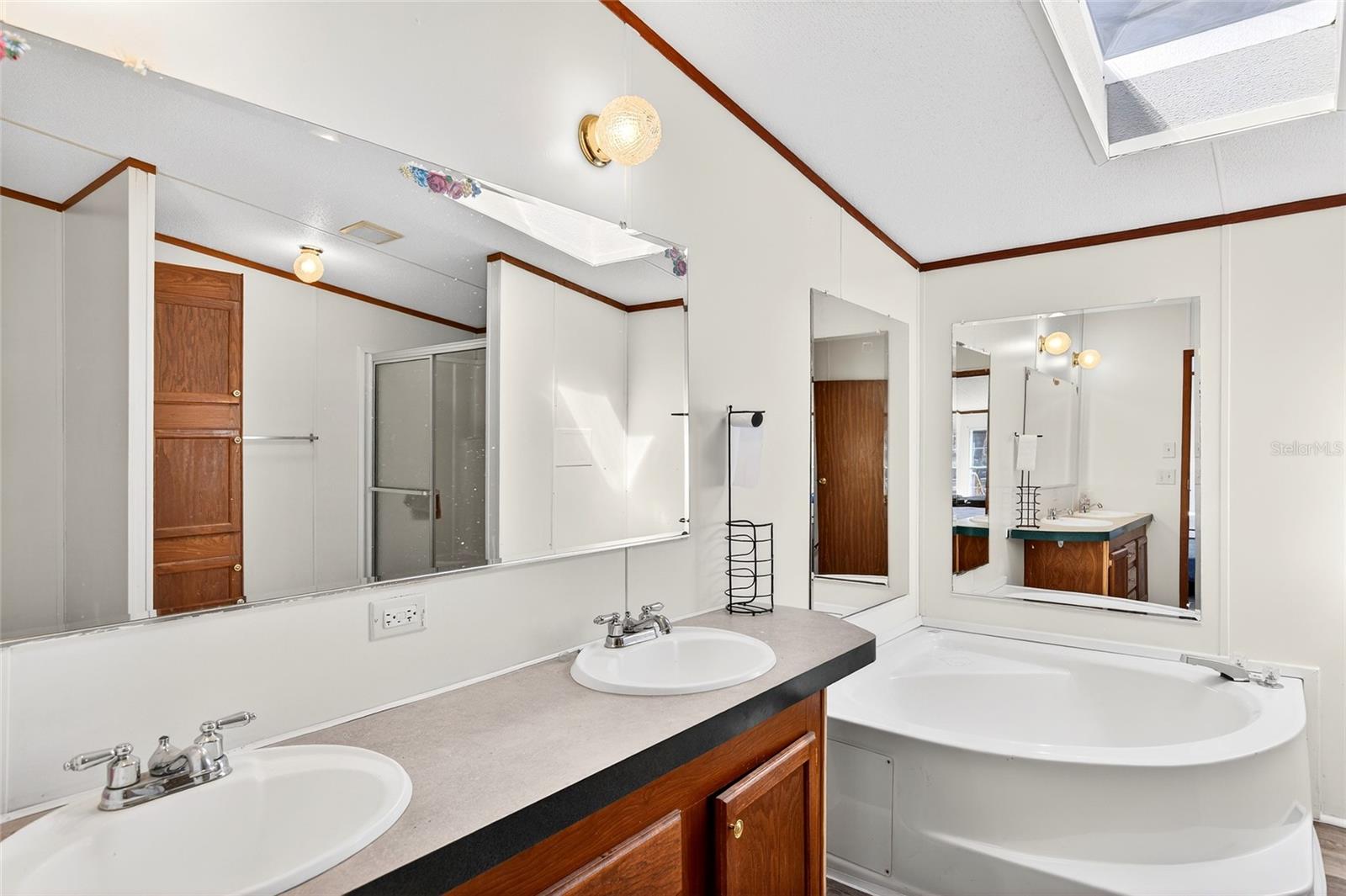 WILLOW BROOK - Residential